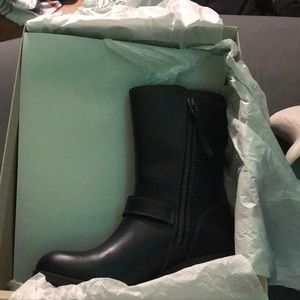 Women’s Clark’s leather boots